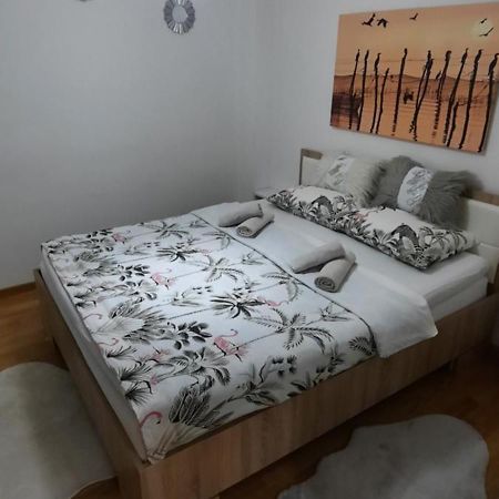 Apartman Bulevar Sarajevo - Free Parking Eksteriør bilde