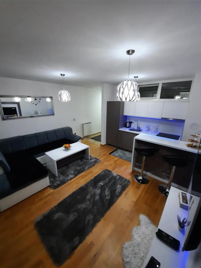 Apartman Bulevar Sarajevo - Free Parking Eksteriør bilde