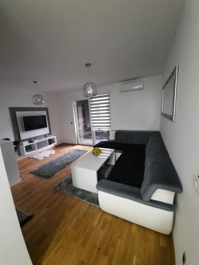 Apartman Bulevar Sarajevo - Free Parking Eksteriør bilde