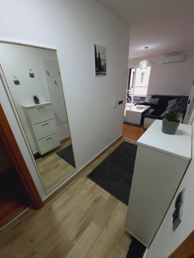 Apartman Bulevar Sarajevo - Free Parking Eksteriør bilde