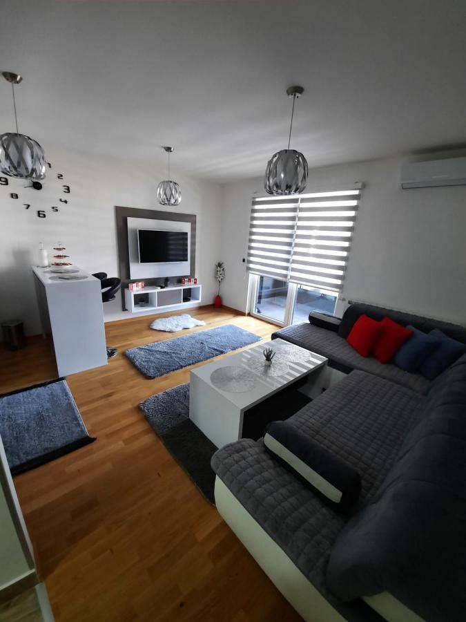 Apartman Bulevar Sarajevo - Free Parking Eksteriør bilde